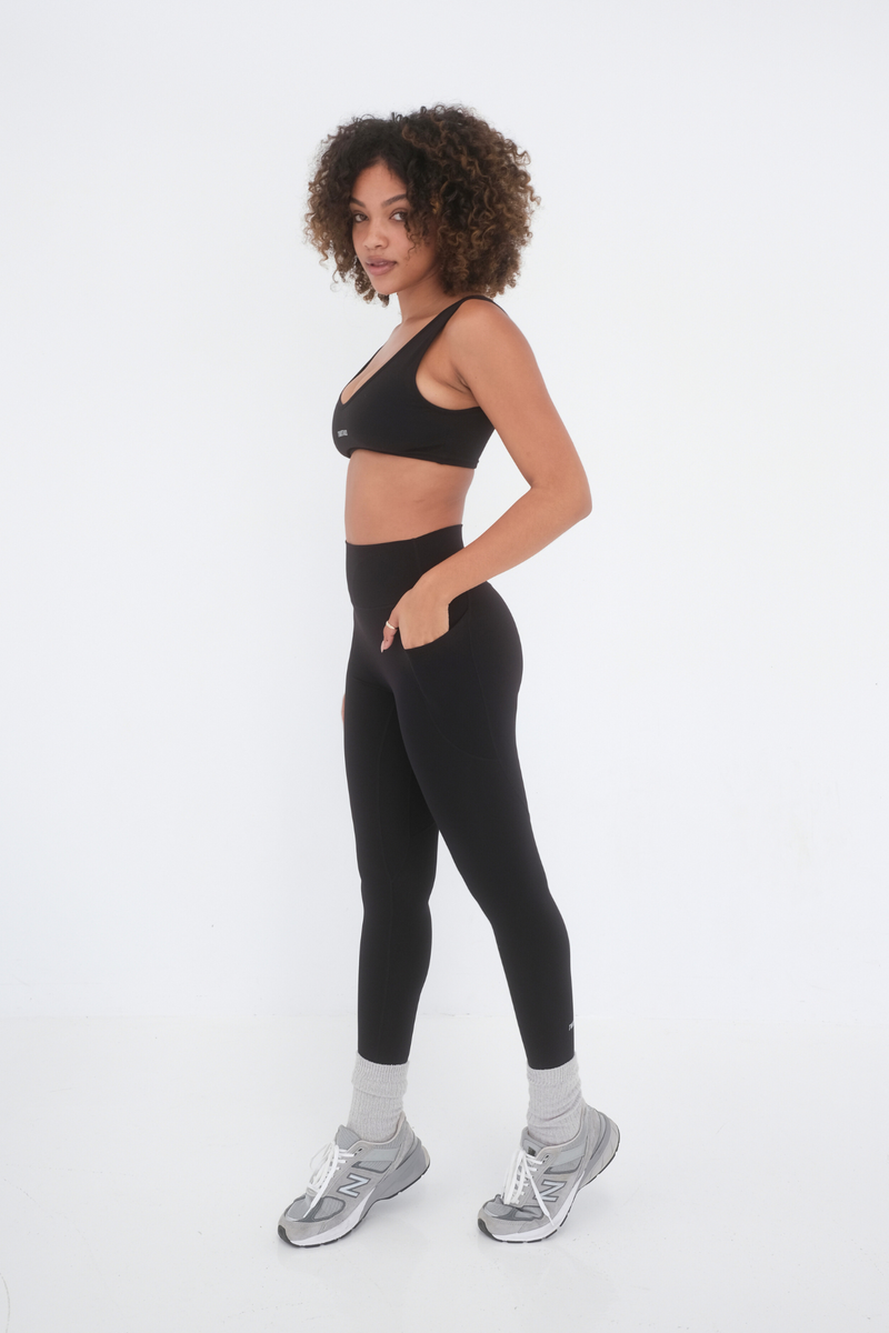 Alpine Sports Bra - Black