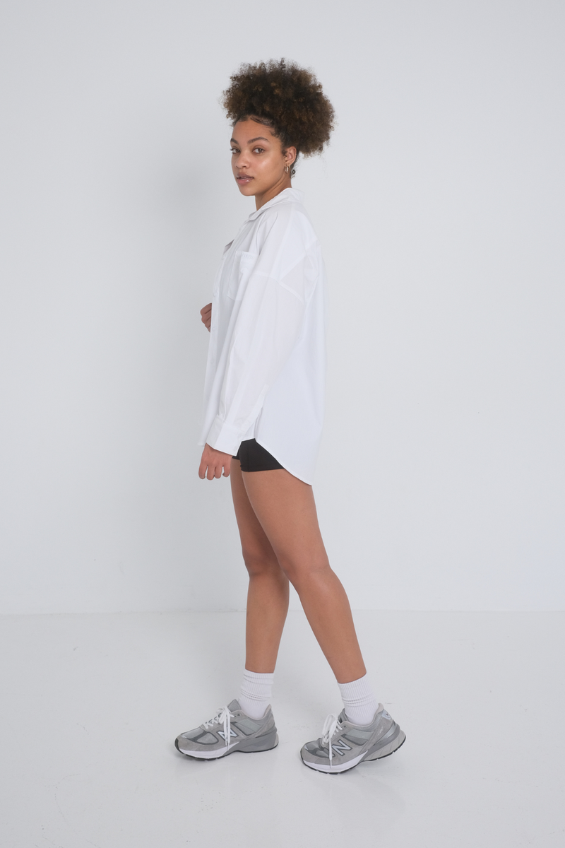 Oversized Buttoned Shirt - White