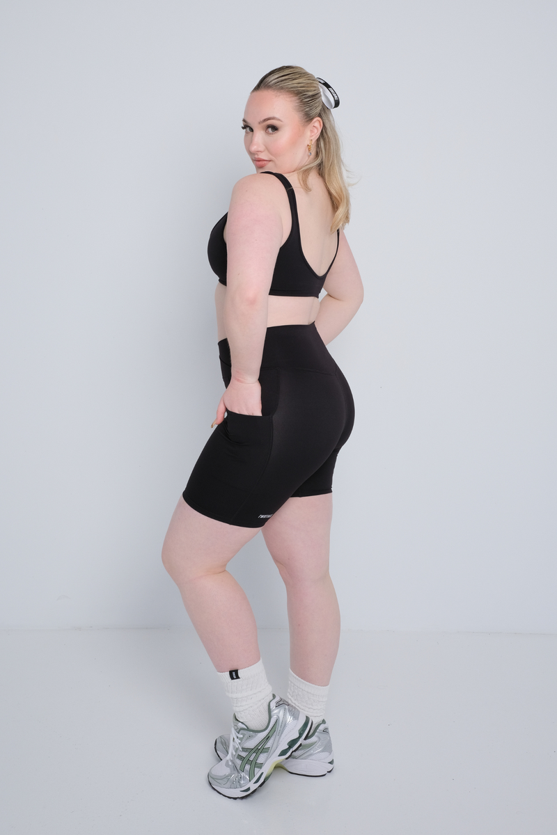 Cross Over Pocket Biker Shorts - Black