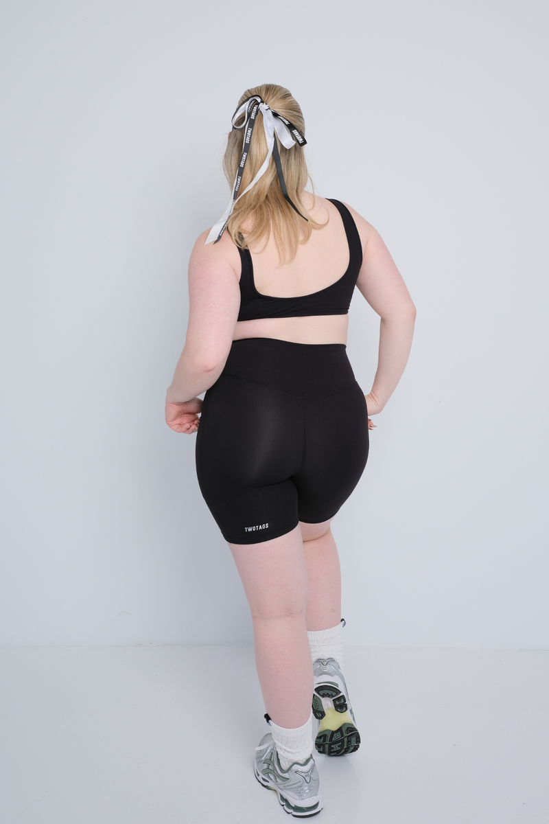 Cross Over Pocket Biker Shorts - Black