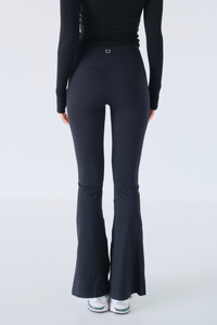Split Flare Pocket Leggings - Black
