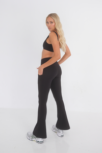 Bootcut Flare Pocket (Seamless) Leggings - Black