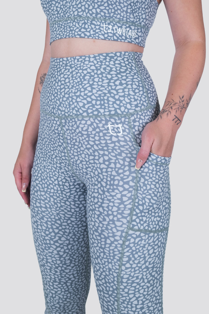 Mirage 7/8 Highwaisted Leggings - Ash Blue